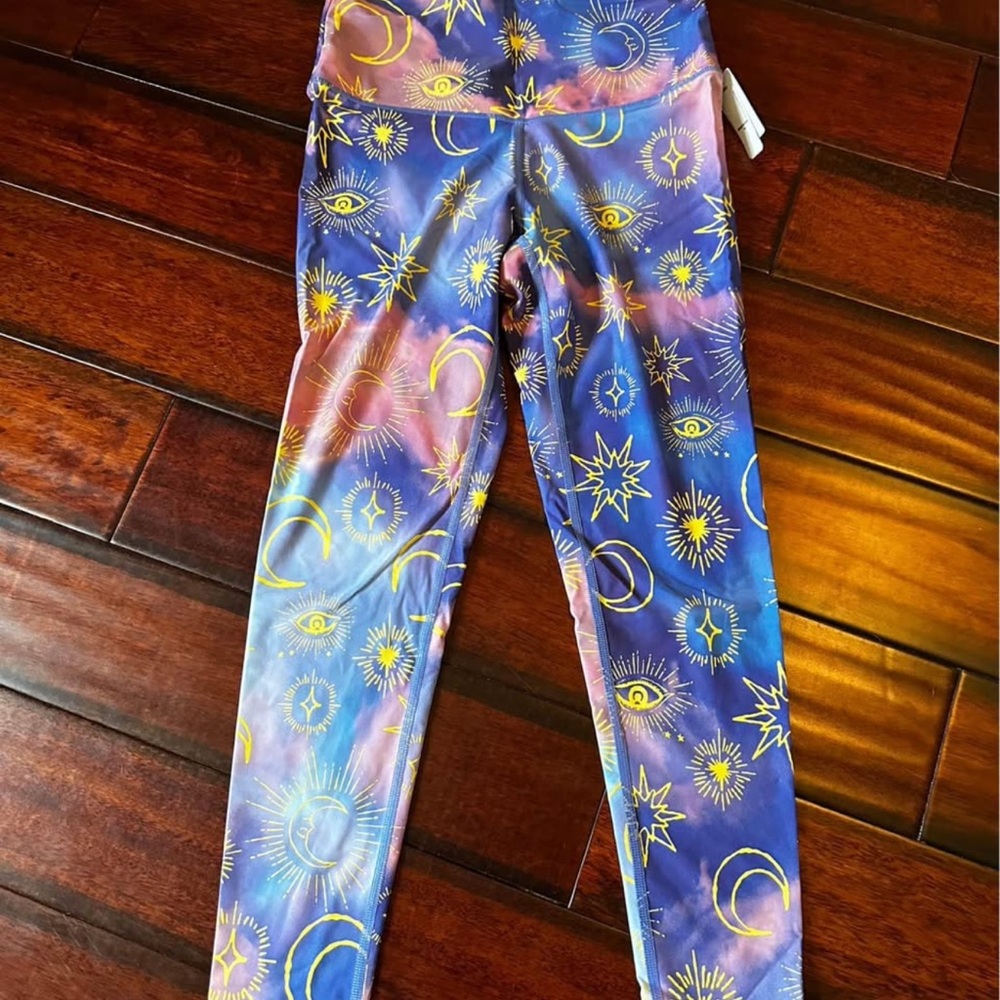 Victoria Secret Cosmic Print Leggings NWT Size Small